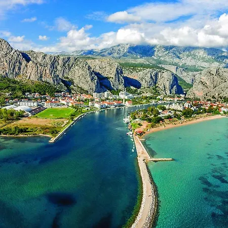 In With Wifi Omiš